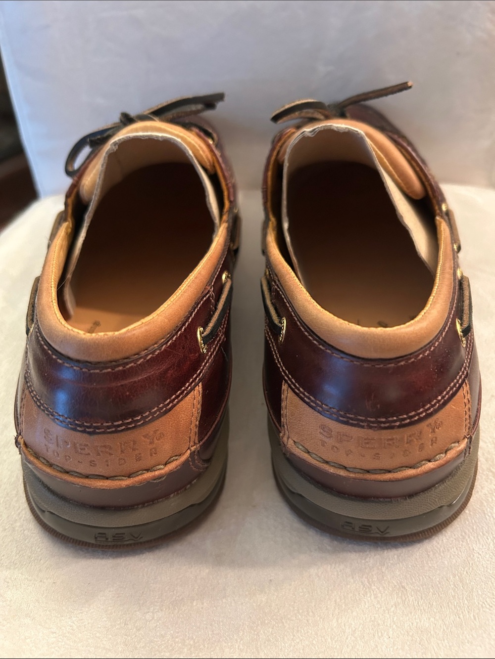 Sperry Men’s Boat Shoes in Burgundy Leather - Picture 2 of 6